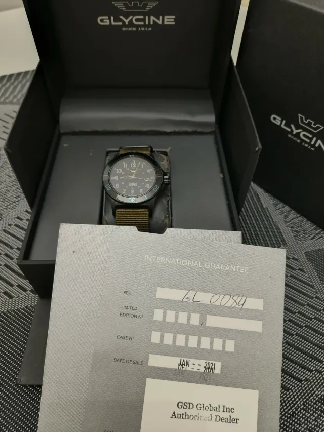 Glycine Combat Sub 42 GL0084