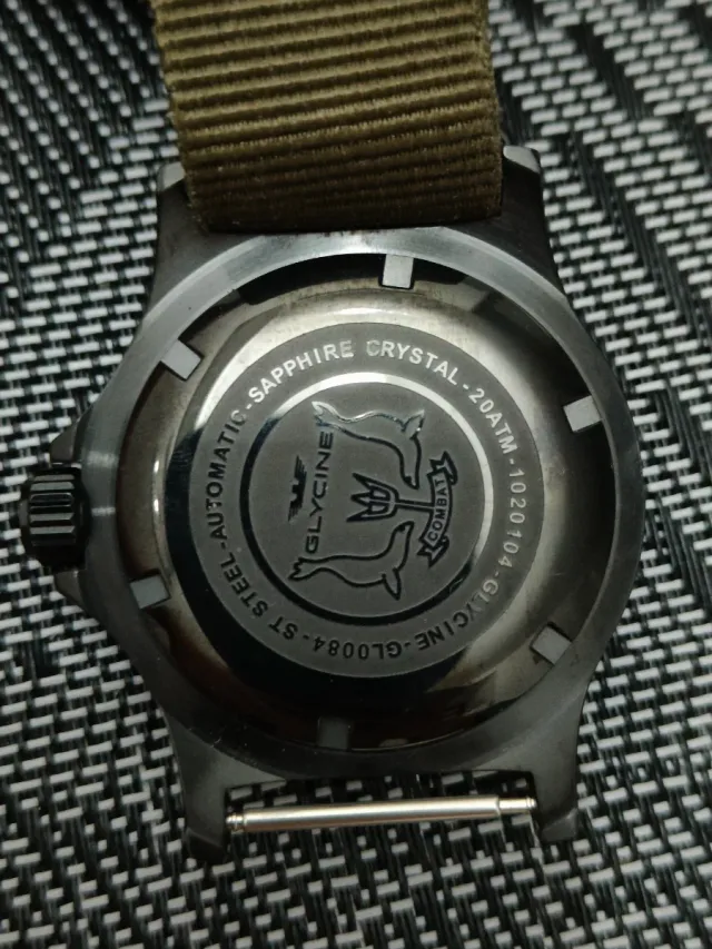 Glycine Combat Sub 42 GL0084