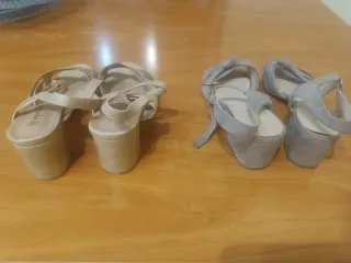 Sandalias beige tacón bajo. T.40