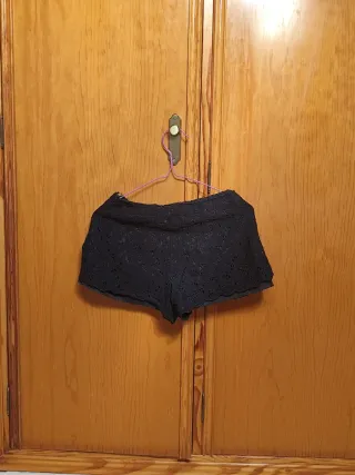 Shorts de encaje negro