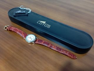 Reloj Lotus comunión dorado y marrón