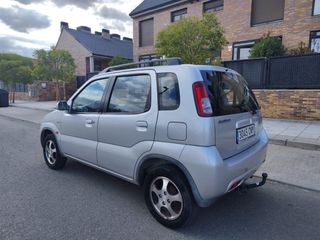 Suzuki Ignis 2004