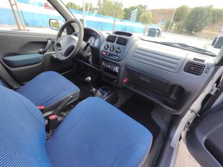 Suzuki Ignis 2004