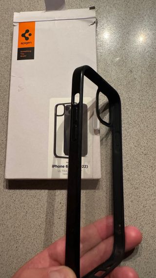 Funda Spigen Ultra Hybrid iPhone 6.7
