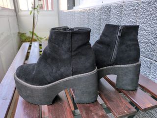 REGALO Botines negros plataforma