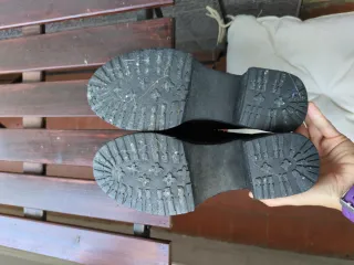 REGALO Botines negros plataforma