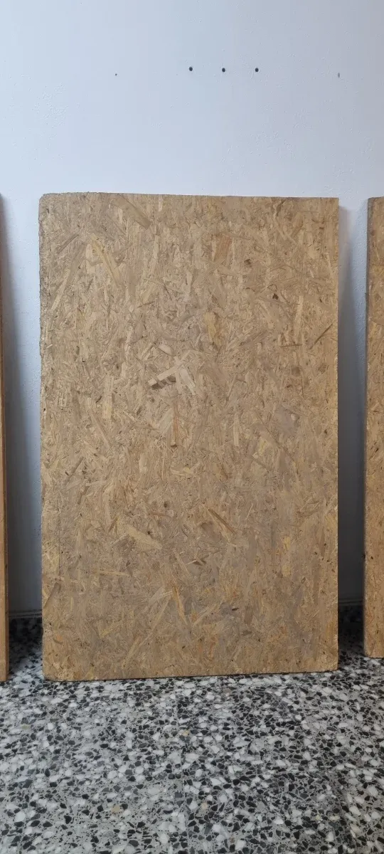 Tableros OSB reforzados con listones (4 ud)