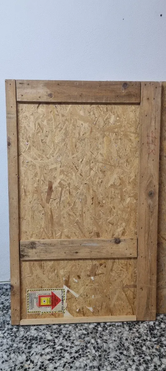 Tableros OSB reforzados con listones (4 ud)