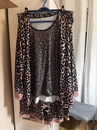 Traje señora estampado leopardo talla 5XL