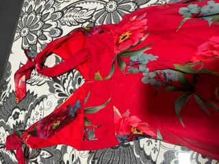 Vestido fiesta estampado floral rojo
