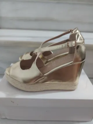 Sandalias doradas cuña mujer talla 37