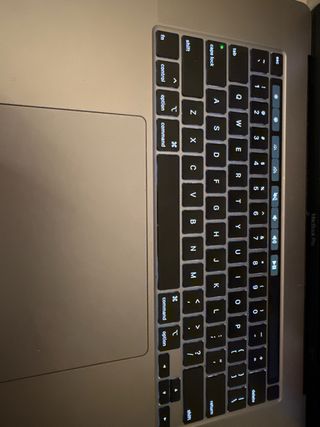MacBook Pro 16” 2019 i9 2.4GHz 512GB y 32gb Ram