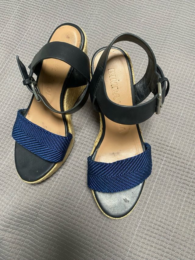 Cuñas Bimba y Lola Piel Azul Negro