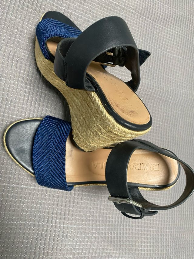 Cuñas Bimba y Lola Piel Azul Negro