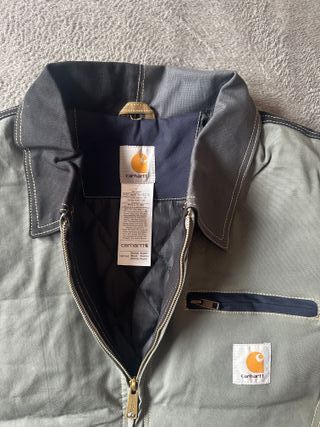  Carhartt M – Vintage Streetwear Minimalist