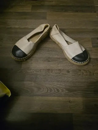 Mocasines Beige y Negro