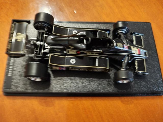 McLaren Mercedes MP4/14 - 1999