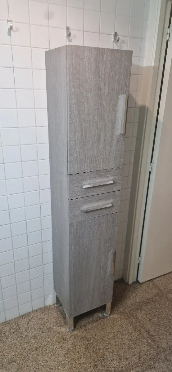 Columna baño roble gris