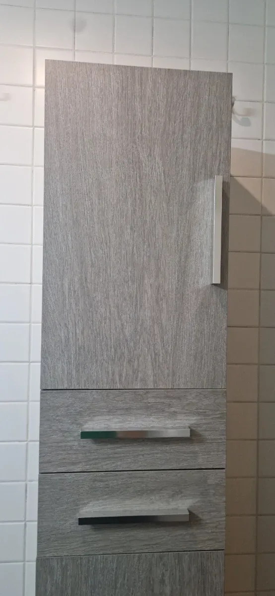 Columna baño roble gris