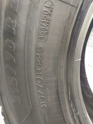 Neumáticos 315/70/22.5