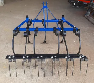 Cultivador de 7 brazos rastra y ruedas