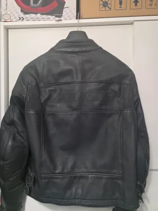 Chaqueta de cuero para moto