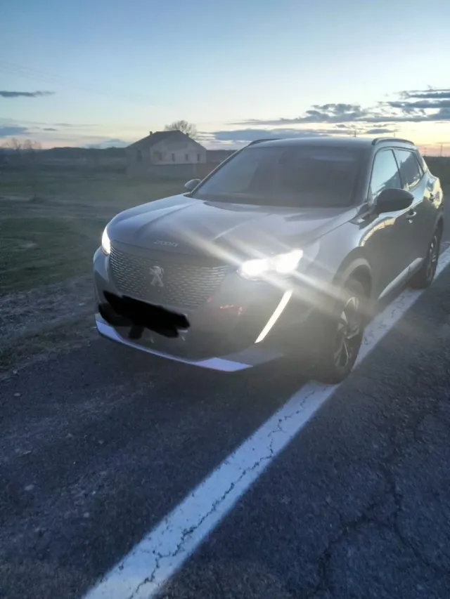Peugeot 2008 2020 +seguro a todo riesg.