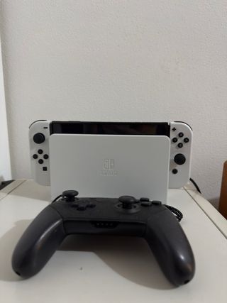 Nintendo Switch OLED Bianco
