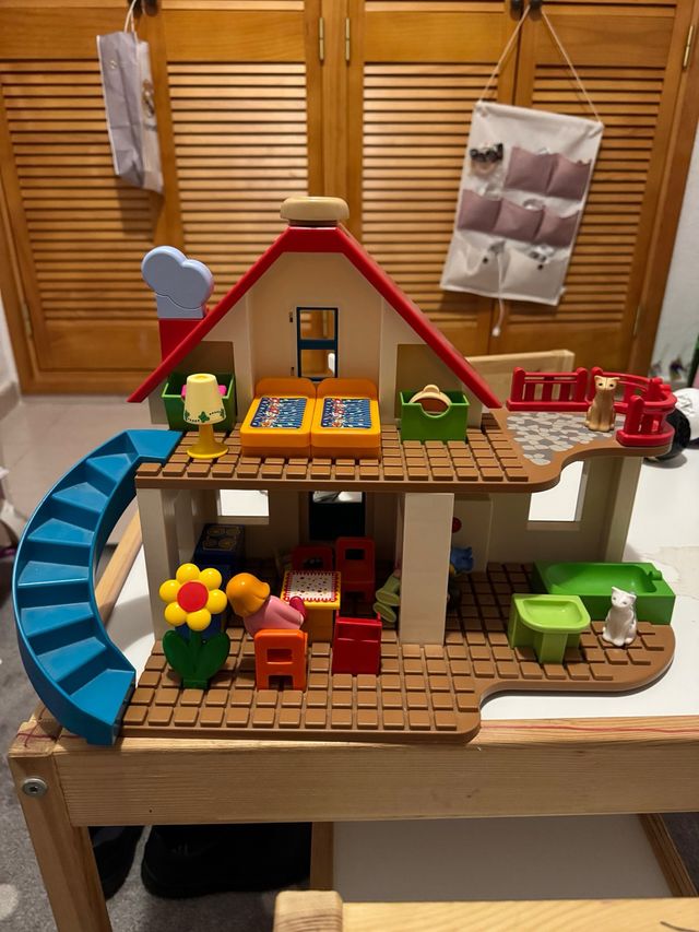 Casa Playmobil con accesorios
