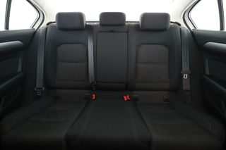 Volkswagen Passat 2.0 TDI Advance BlueMotion