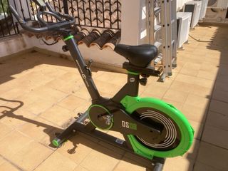 Bicicleta Spinning Bodytone DS06