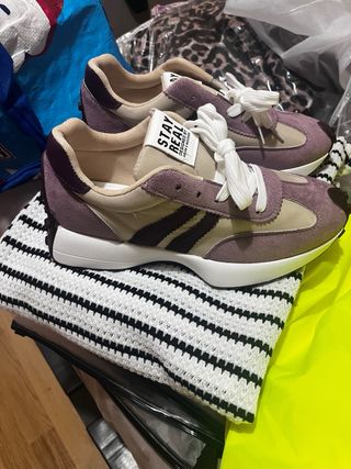 Zapatillas Mujer Talla 40 Beige y Morado