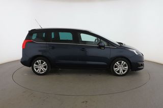 Peugeot 5008 2.0 Blue-HDi Allure