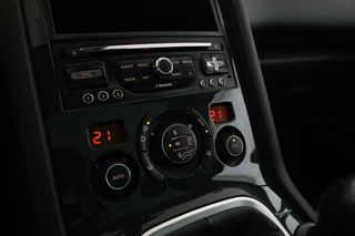 Peugeot 5008 2.0 Blue-HDi Allure