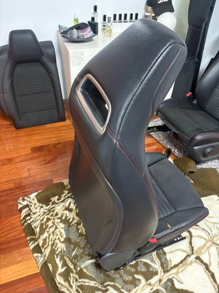 Asiento piloto Cla Amg C117 W117