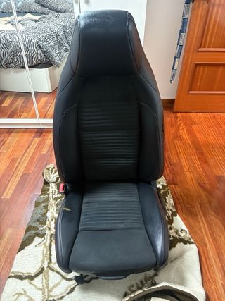 Asiento piloto Cla Amg C117 W117