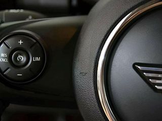 MINI Cooper ONE 5 PUERTAS