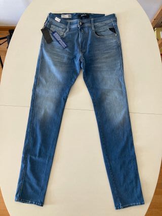 Replay Anbass. Pantalón vaquero slim. W32 L36
