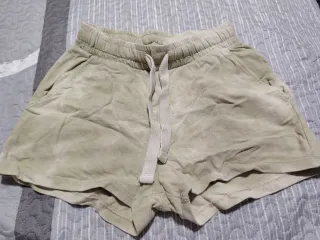 Short deportivo mujer verde oliva
