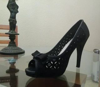 Zapatos de tacón negros ceremonia