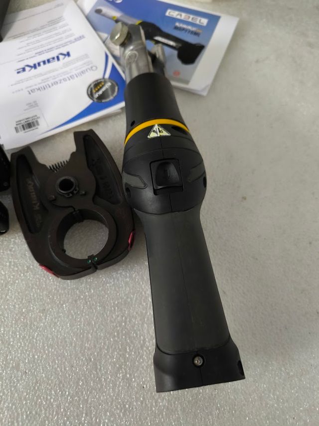 Prensa multicapa Klauke Cabel