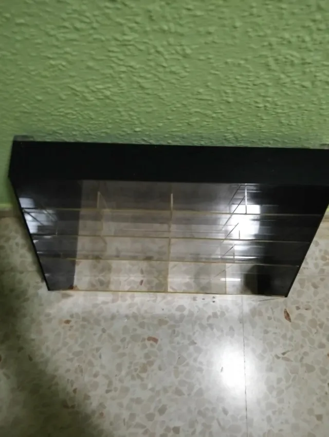 Expositor acrílico negro 16 compartimentos