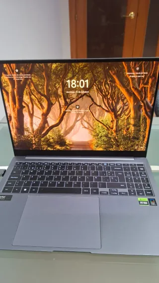 Samsung Galaxy Book 4 Ultra Plata