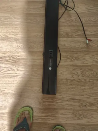 Barra de sonido negra