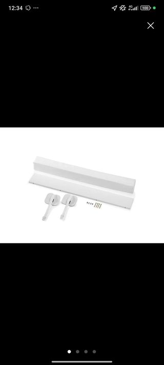 Mueble blanco de plástico