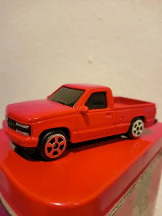 Miniatura Chevrolet 45 SS Maisto 1:64 Roja