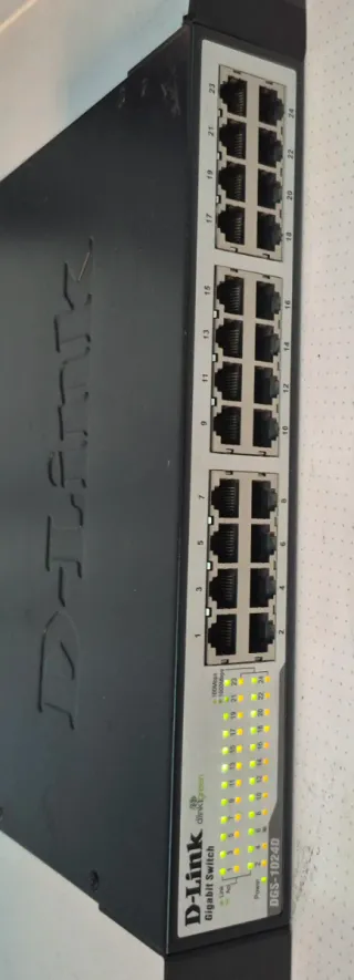 Switch Gigabit D-Link 24 Puertos DGS-1024D