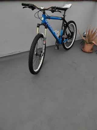 Bicicleta Mondraker Ventura Azul