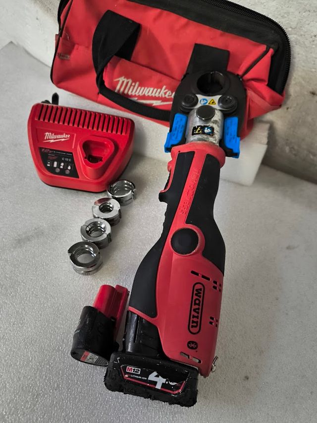 Prensa Novopress ACO103 Milwaukee