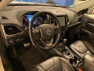 Jeep Cherokee 4x4 reetiling 2019